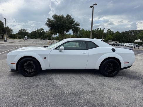 Used 2023 Dodge Challenger R/T Scat Pack image 4