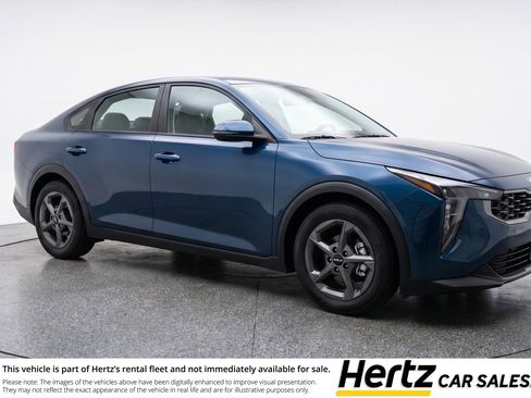 Used 2025 Kia K4 FWD image 1