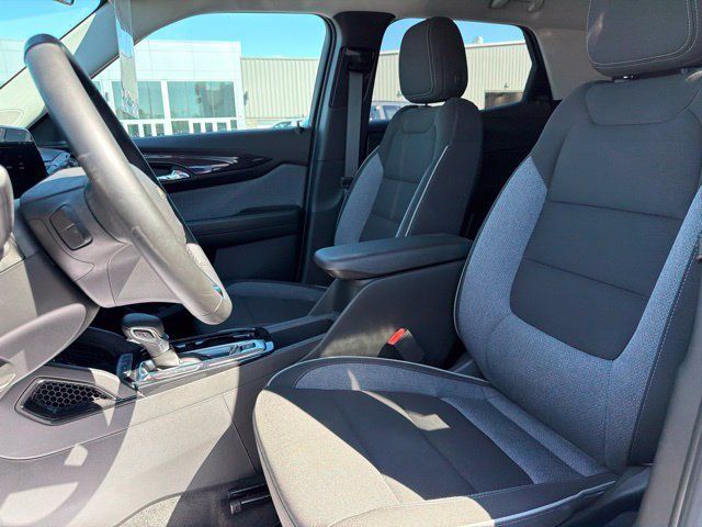 Used 2024 Chevrolet TrailBlazer LT w/ LT Cold Weather Package FWD image 15