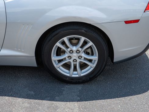 Used 2015 Chevrolet Camaro LS RWD image 11