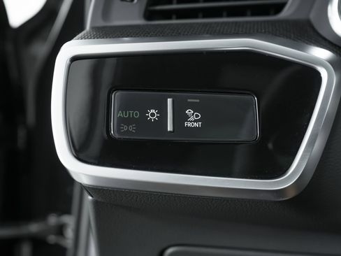 Used 2024 Audi RS 6 performance w/ Matte Carbon Package image 72