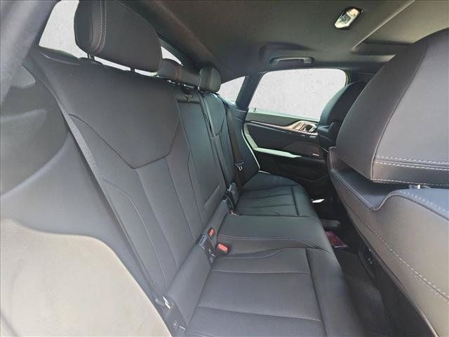 Used 2025 BMW 430i w/ Premium Package RWD image 18