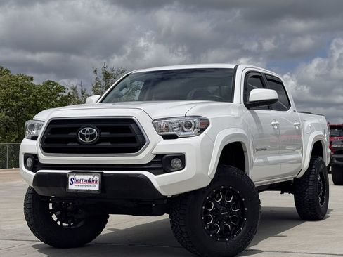 Used 2023 Toyota Tacoma SR5 image 2