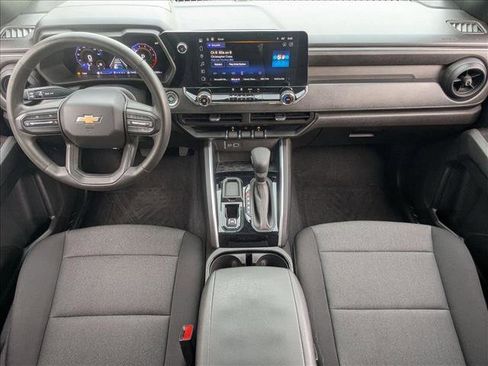 Used 2024 Chevrolet Colorado W/T w/ WT Convenience Package II RWD image 16
