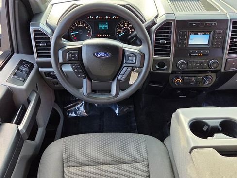 Used 2018 Ford F150 XLT image 11