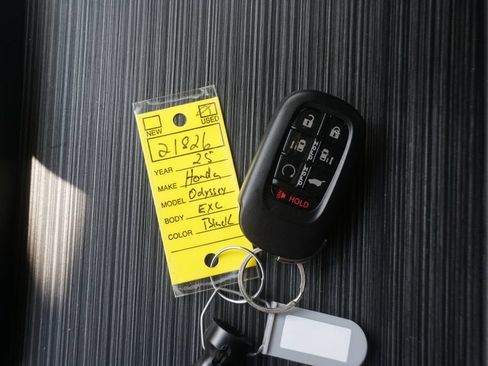 Used 2025 Honda Odyssey EX-L image 34