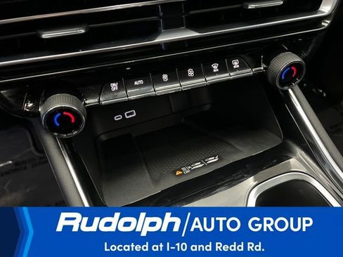 Used 2026 Chevrolet Traverse LT w/ Driver Confidence Package image 25