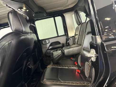 Used 2021 Jeep Wrangler Unlimited Sahara AWD/4WD image 25