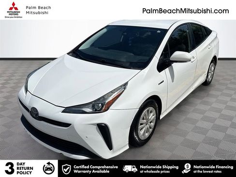 Used 2019 Toyota Prius LE FWD image 1