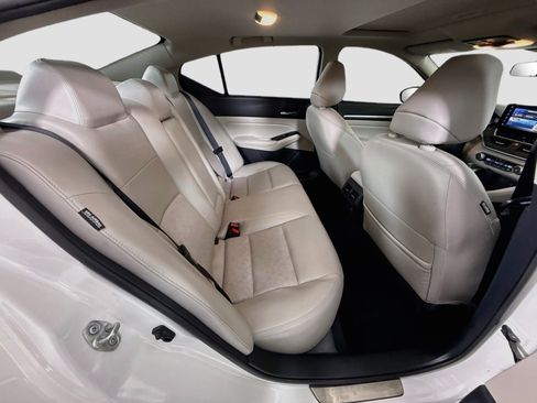 Used 2024 Nissan Altima 2.5 SL FWD image 27