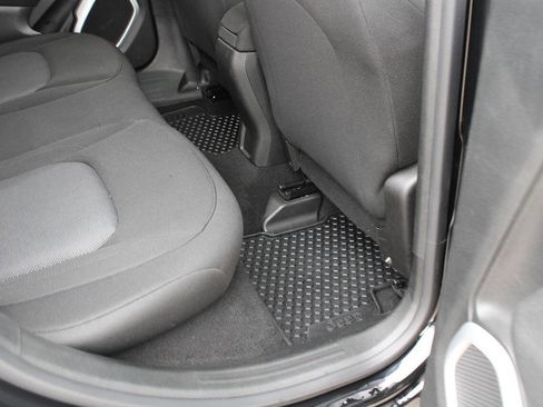 Used 2019 Jeep Renegade Sport w/ Sport Appearance Group image 59