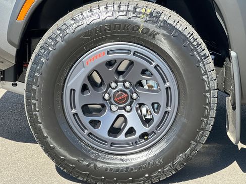 New 2026 Nissan Frontier PRO-4X w/ Pro-4x Convenience Package image 31