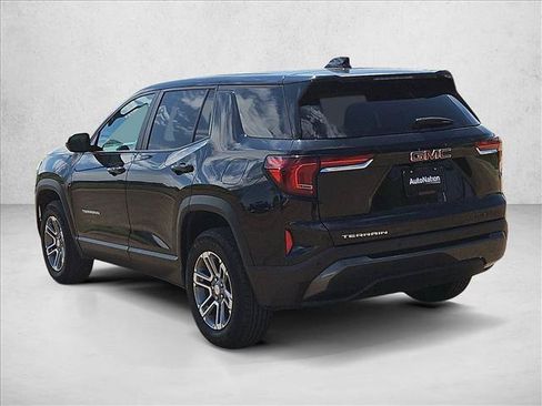 Certified 2025 GMC Terrain Elevation FWD image 8