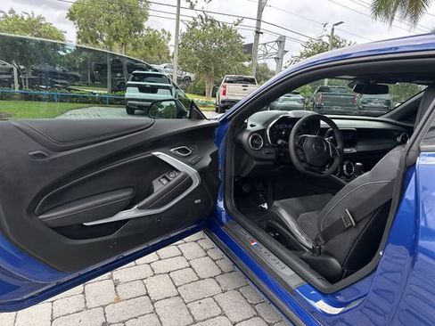 Used 2019 Chevrolet Camaro SS RWD image 22