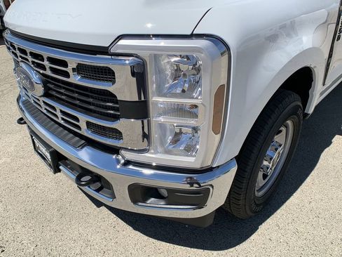 New 2025 Ford F350 XL w/ XL Chrome Package RWD image 11