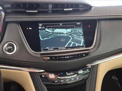 Used 2019 Cadillac XT5 Luxury AWD/4WD image 14