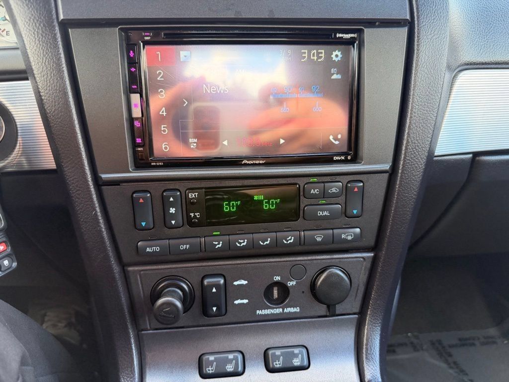 Used 2004 Ford Thunderbird RWD image 30