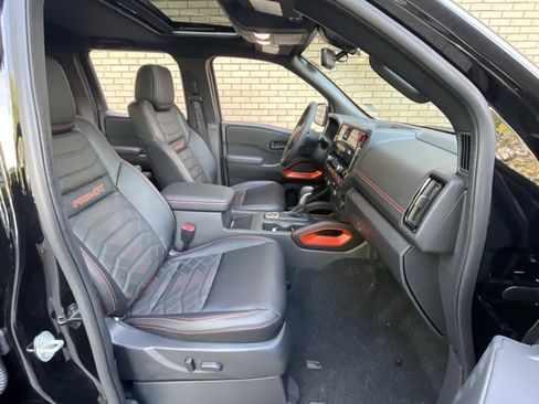 New 2026 Nissan Frontier PRO-4X w/ Pro Premium Package AWD/4WD image 8