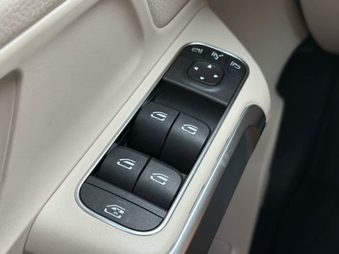 Certified 2026 Mercedes-Benz GLB 250 4MATIC image 23