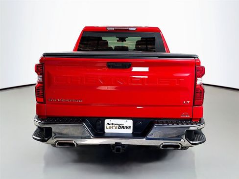 Used 2022 Chevrolet Silverado 1500 LT AWD/4WD image 8