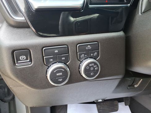 Used 2025 GMC Sierra 2500 SLE w/ SLE Value Package; AWD/4WD image 14
