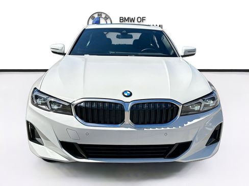 Certified 2024 BMW 330i Sedan w/ Convenience Package image 2