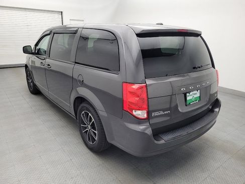 Used 2018 Dodge Grand Caravan SE FWD image 5