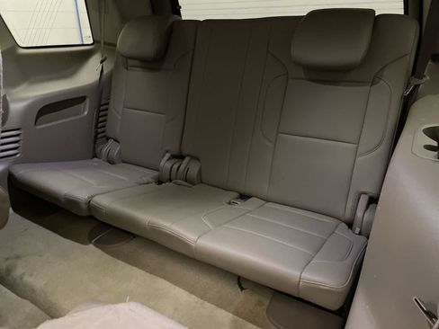 Used 2018 Chevrolet Tahoe LT w/ Luxury Package AWD/4WD image 31