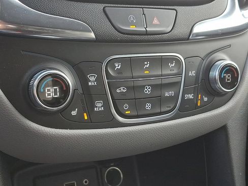 Used 2024 Chevrolet Equinox LT AWD/4WD image 17