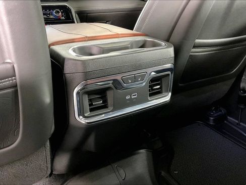 Used 2025 GMC Sierra 1500 Denali Ultimate image 33