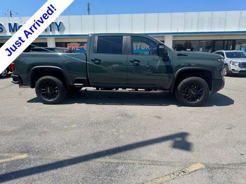 Used 2026 Chevrolet Silverado 2500 LT w/ Trail Boss Package AWD/4WD image 2