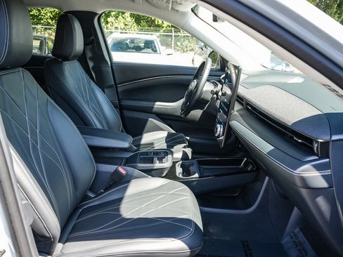 Used 2025 Ford Mustang Mach-E Select w/ Comfort Package Lite RWD image 16