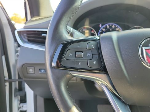 Used 2024 Buick Enclave Premium image 22