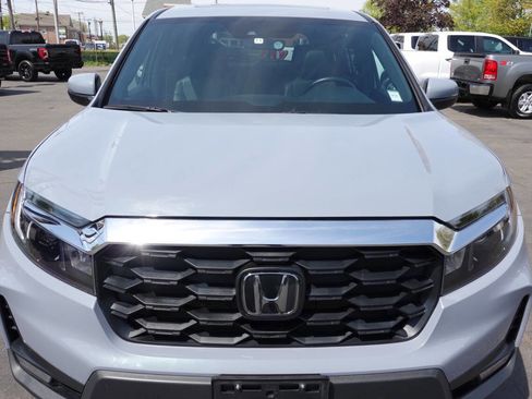 Used 2023 Honda Passport EX-L image 6
