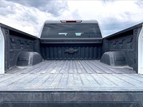 Used 2022 Chevrolet Silverado 1500 RST AWD/4WD image 29