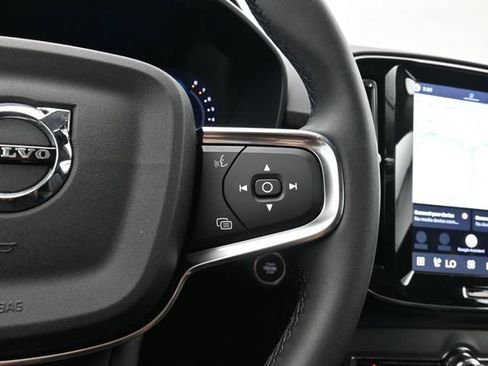 New 2026 Volvo XC40 B5 Plus w/ Climate Package AWD/4WD image 24