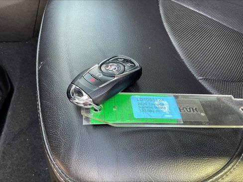 Used 2020 Buick Envision Essence image 18