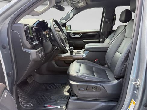 Used 2023 Chevrolet Silverado 1500 RST w/ RST All Star Premium Package AWD/4WD image 7