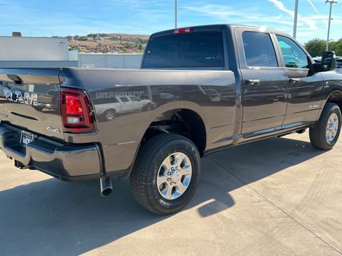 New 2026 RAM 2500 Big Horn AWD/4WD image 5