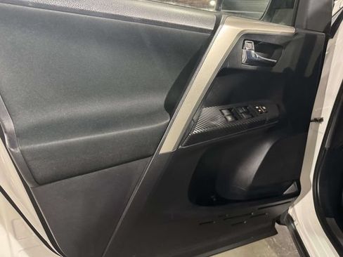 Used 2015 Toyota RAV4 XLE w/ Outdoor Package AWD/4WD image 21