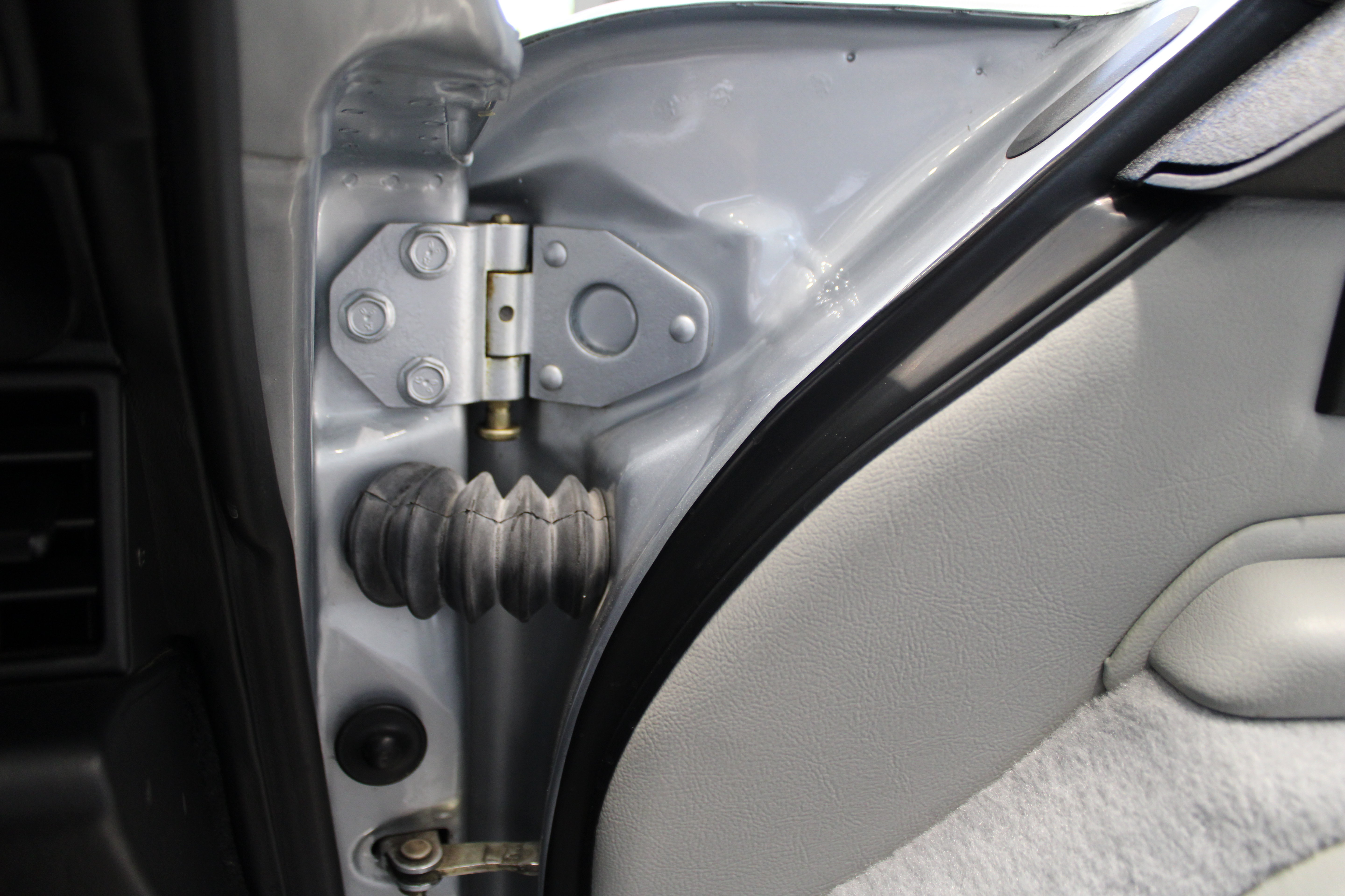 Used 1996 Porsche 911 Carrera RWD image 42
