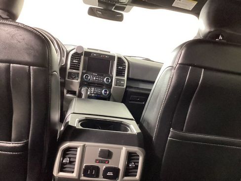 Used 2018 Ford F150 Lariat w/ Equipment Group 502A Luxury AWD/4WD image 24