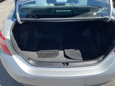 Used 2017 Toyota Corolla LE FWD image 10