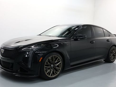 Used 2026 Cadillac CT5 V Blackwing w/ Carbon Fiber 2 Package RWD image 1
