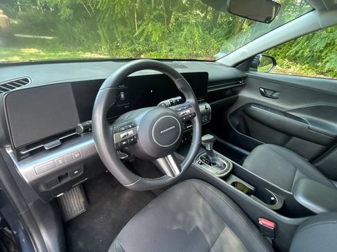 Used 2025 Hyundai Kona SEL AWD/4WD image 9