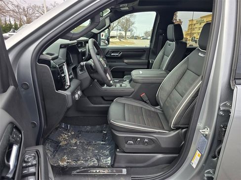 New 2026 GMC Sierra 2500 AT4X image 14