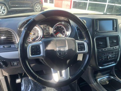 Used 2019 Dodge Grand Caravan GT image 22