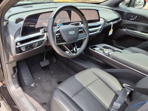 New 2026 Cadillac Lyriq Sport AWD/4WD image 12