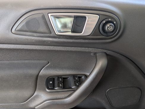 Used 2016 Ford Fiesta SE FWD image 15