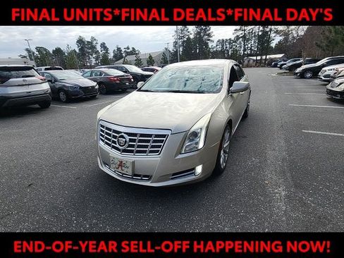Used 2015 Cadillac XTS Luxury image 4